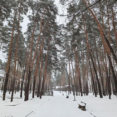 Hotel Заміський Комплекс "Пуща Лісна" Moschun Exterior foto