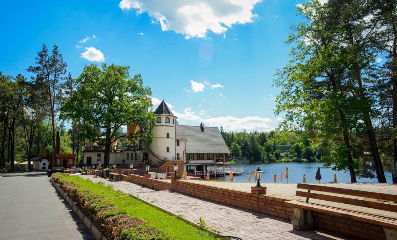 Hotel Заміський Комплекс "Пуща Лісна" Moschun Exterior foto